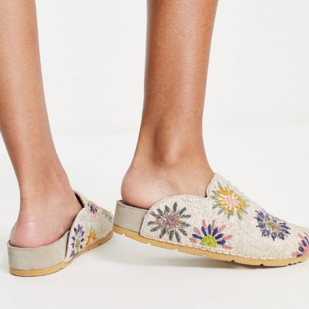 Free People crochet Damon mule. Size 9. - Picture 2 of 5